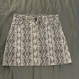 Blanknyc snakeskin mini skirt size 25